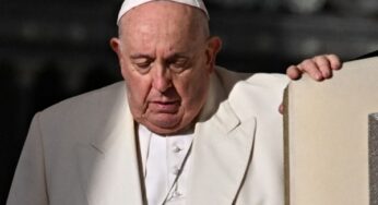 Estado de saúde do papa Francisco segue ‘crítico’, anuncia Vaticano