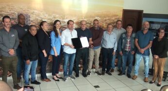 VIDEO: Assinada ordem de serviço para início do novo prédio da Câmara Municipal de Assis Chateaubriand