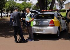 Ação educativa orienta estudantes sobre regras para uso de veículos elétricos